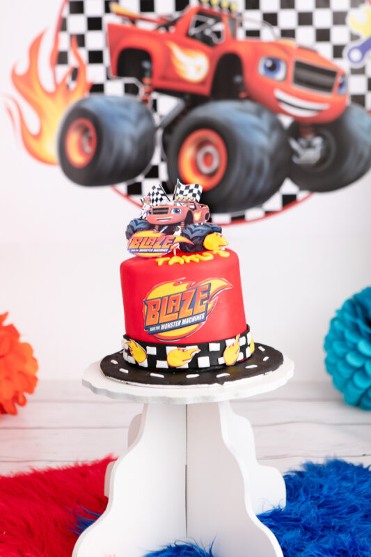 Nelspruit cake smash photographer Mbombela