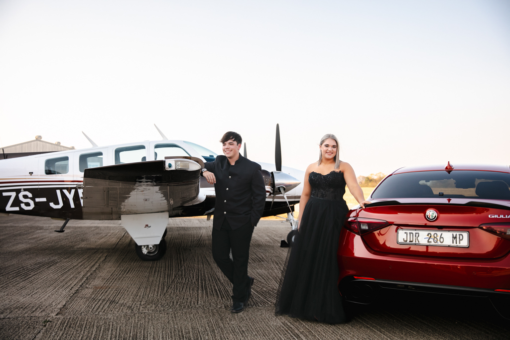 TG Photography matric farewell photoshoot at Nelspruit Airport runway with friends